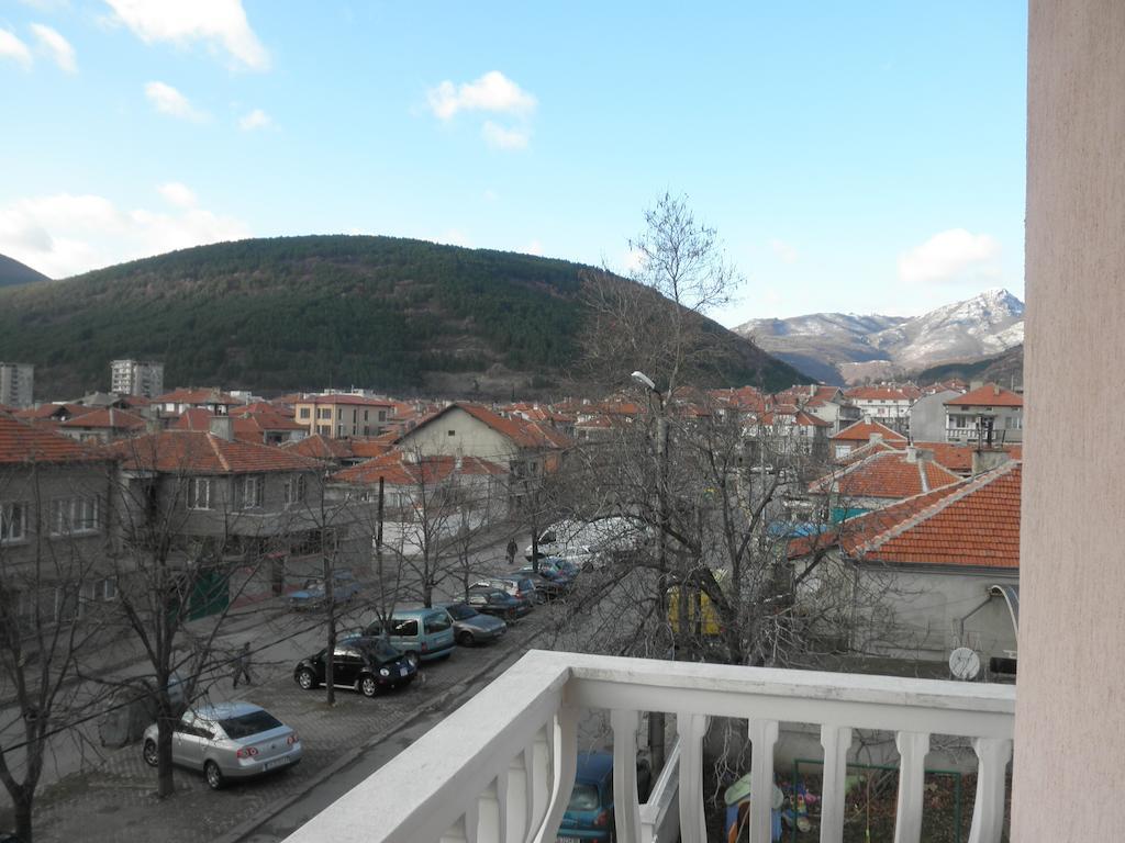 Hotel Atlantic Sliven エクステリア 写真