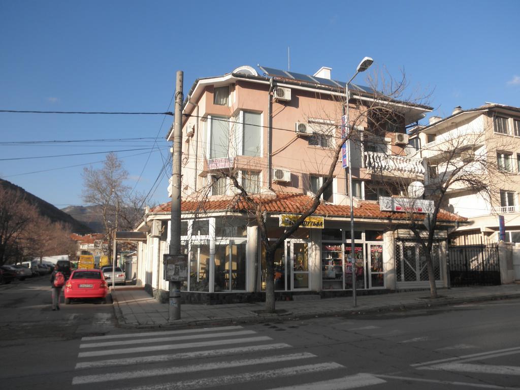 Hotel Atlantic Sliven エクステリア 写真