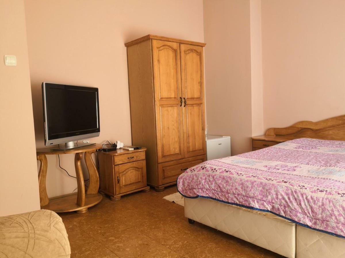 Hotel Atlantic Sliven エクステリア 写真